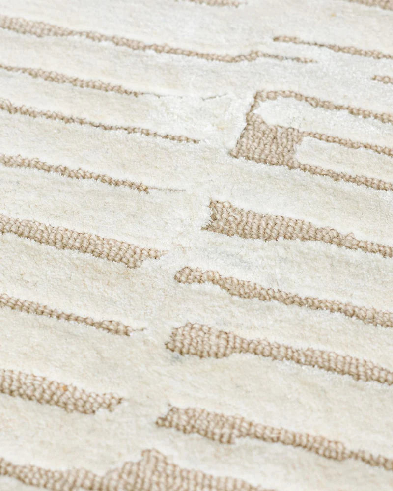 Seraphine Viscose Silk & Wool Hand-Tufted Rug
