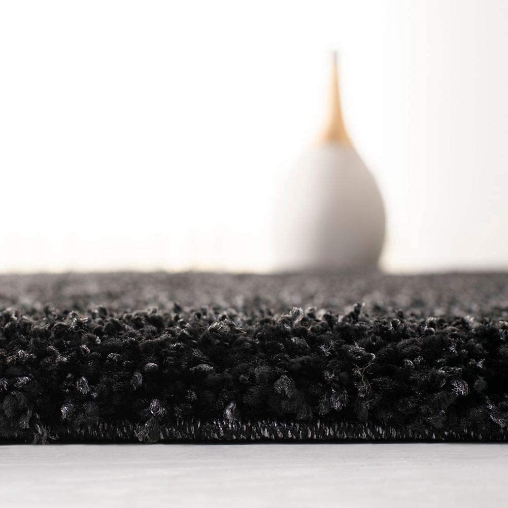 Black Handmade Shaggy Carpet – Ultra Soft Area Rug for Living Room & Bedroom