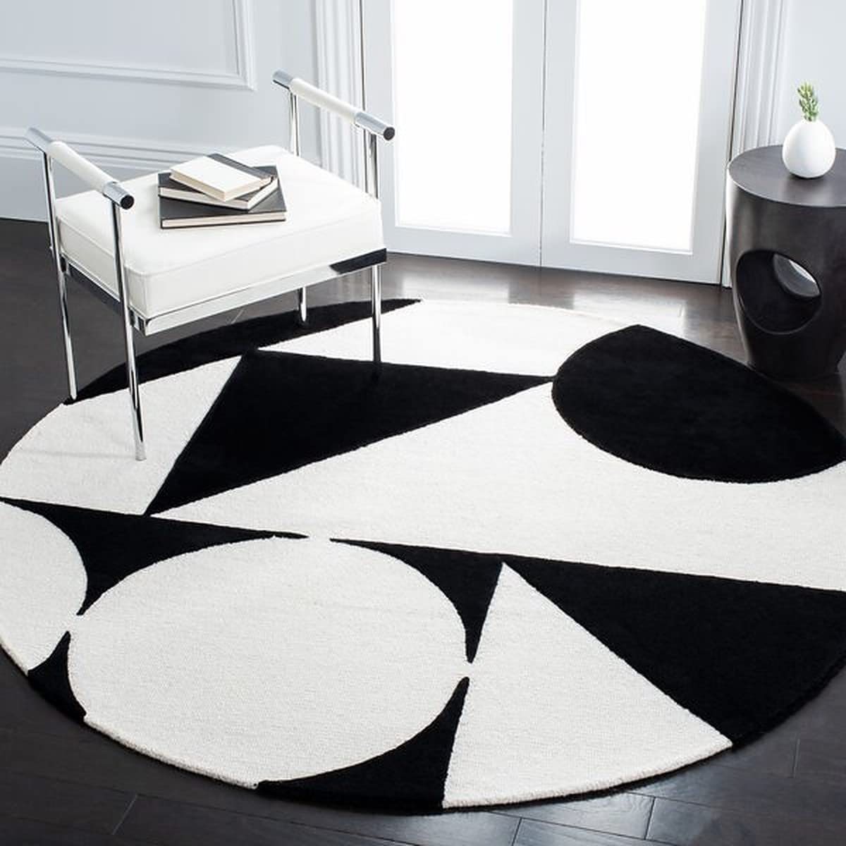 B&W Geometrical Hand Tufted Round Rug