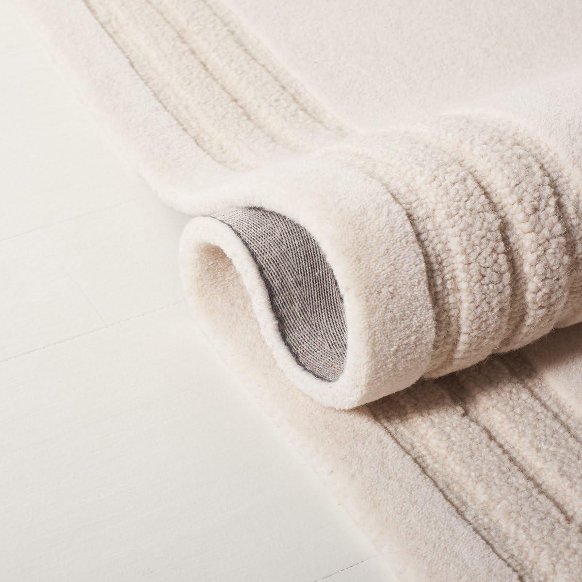 Ivory Cut-Loop Hand-Tufted Wool Rug