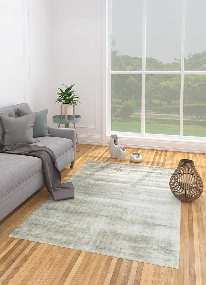 Pista Green Gleam Touch Viscose Silk Hand-Tufted Rug