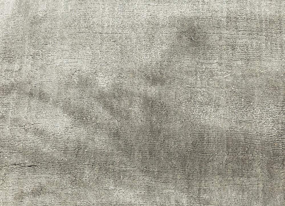 Pista Green Gleam Touch Viscose Silk Hand-Tufted Rug