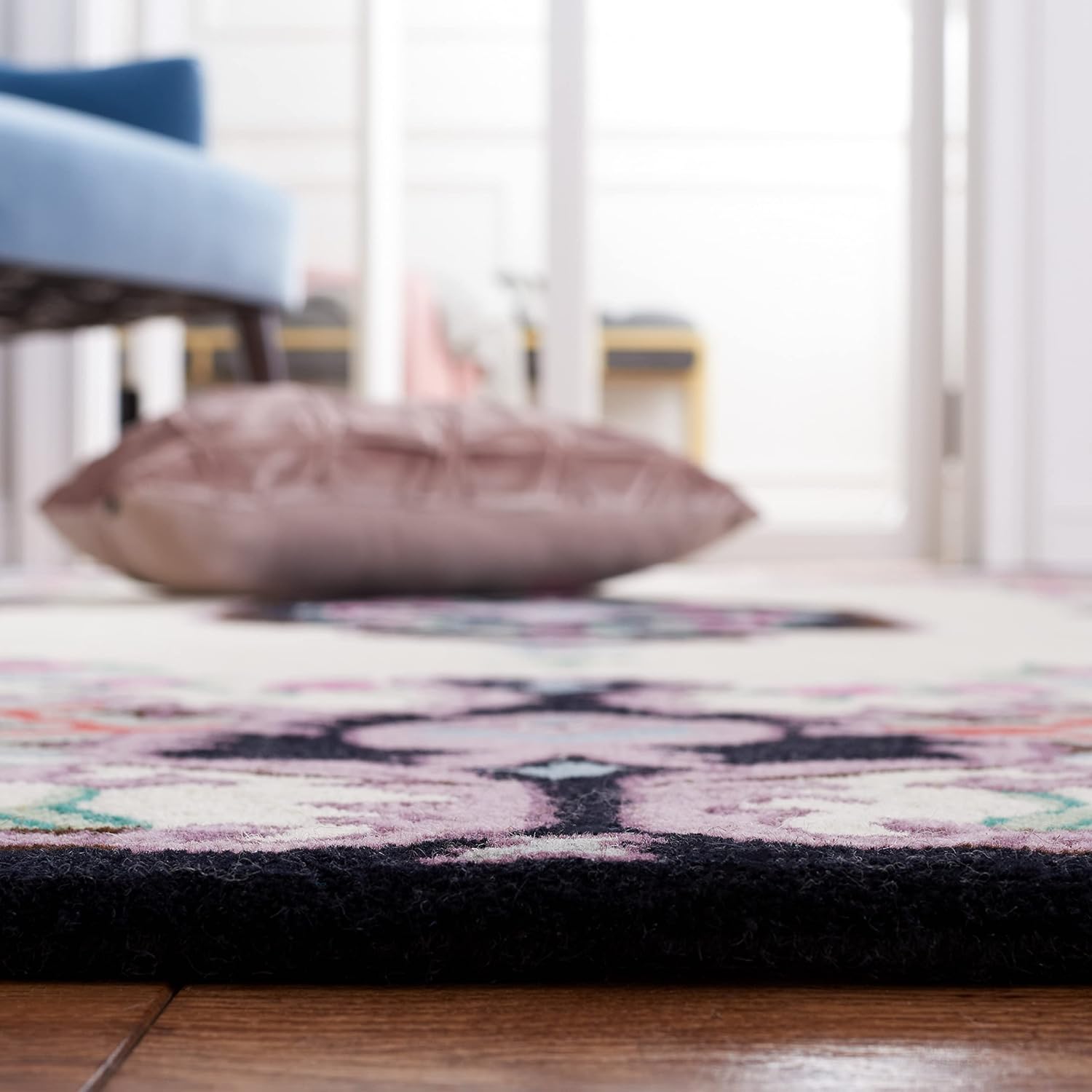 Ivory Traditional Handmade Persian Rug