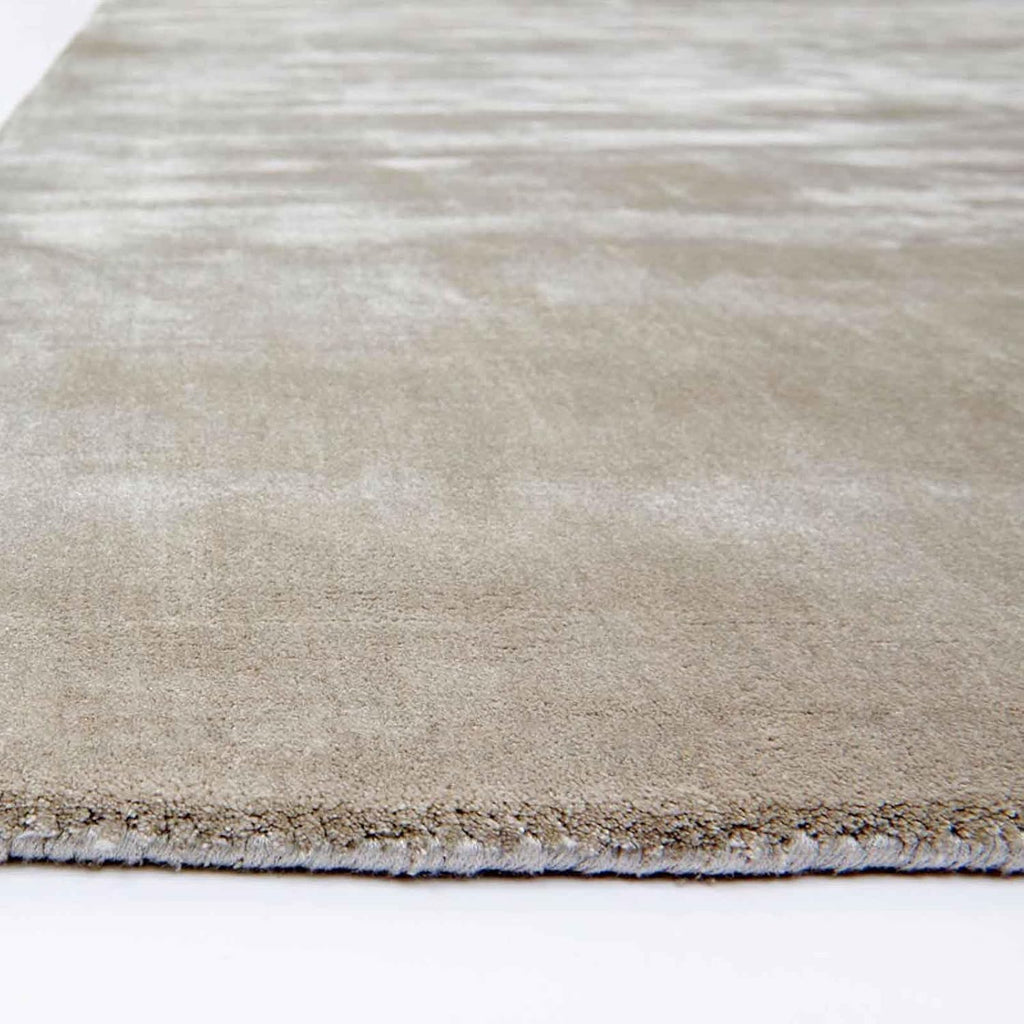 Helsinki Beige Viscose Silk Hand-Tufted Rug