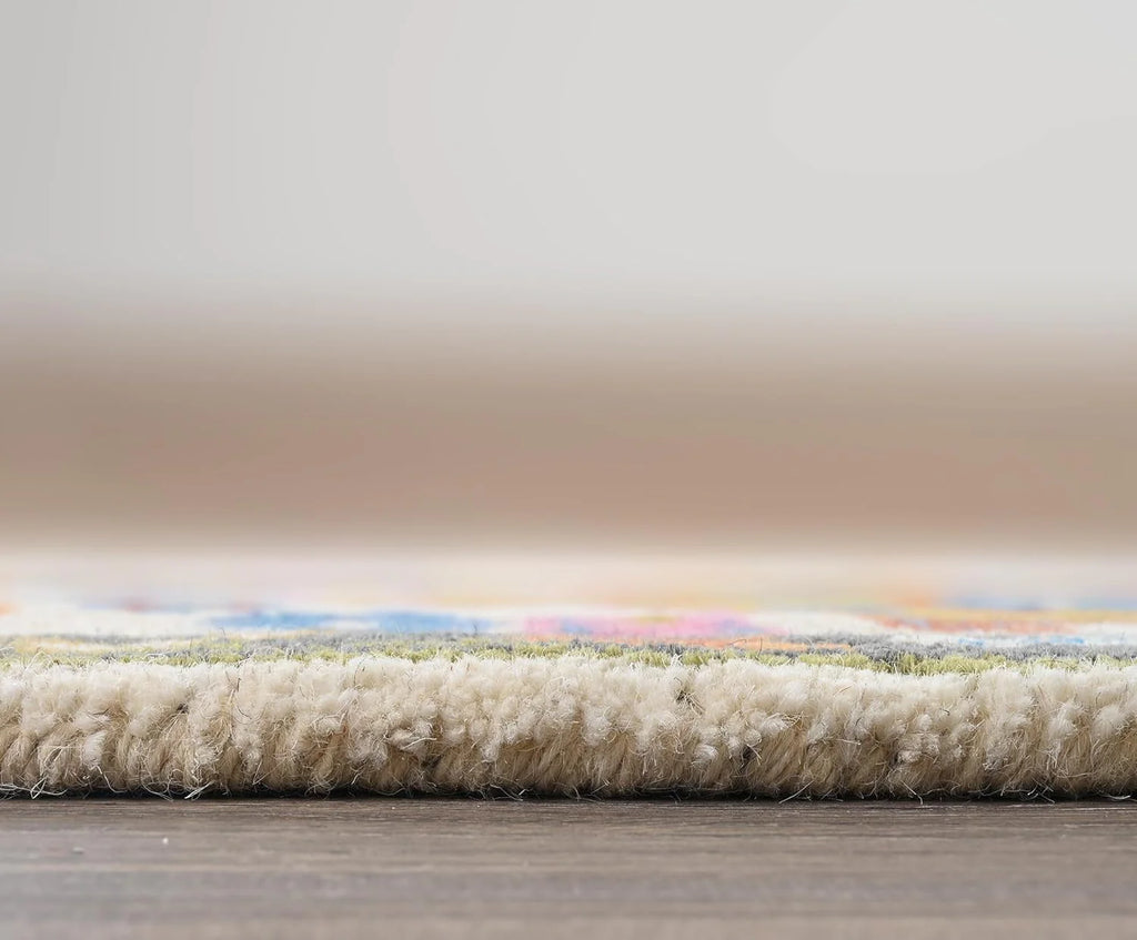 Wild Bloom Leopard Rug – Handcrafted Wool with Oriental Border