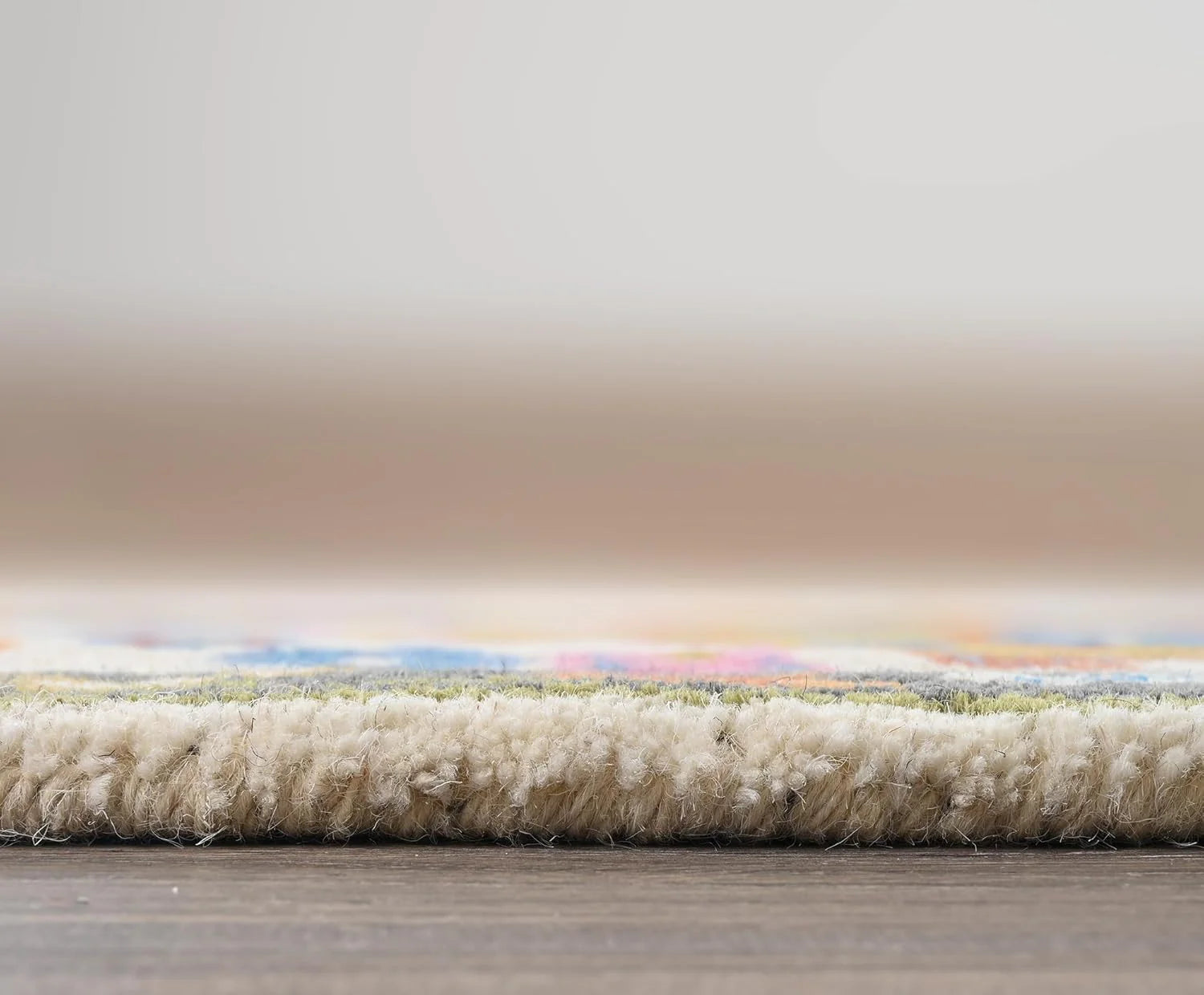 Wild Bloom Leopard Rug – Handcrafted Wool with Oriental Border