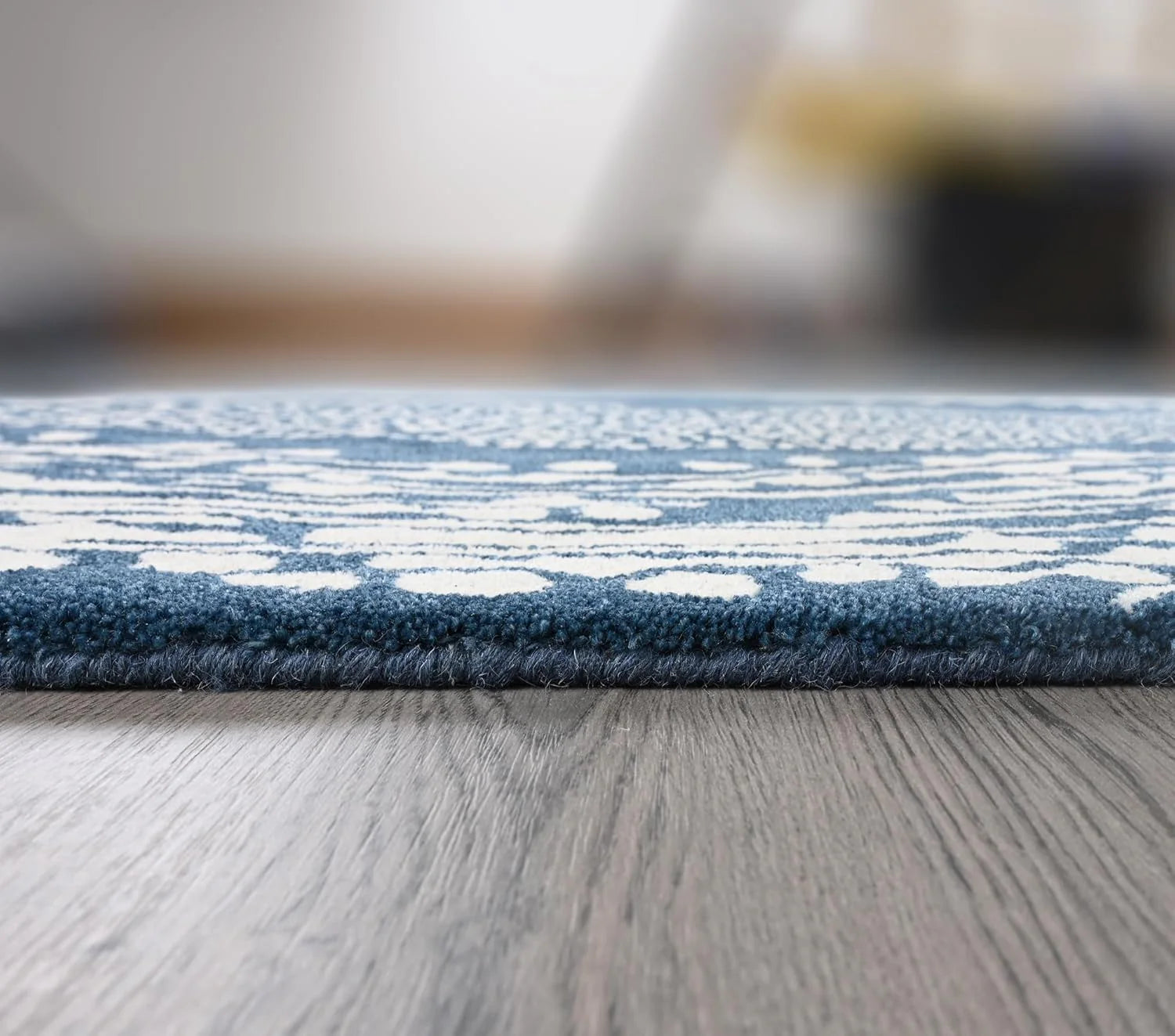 Royal Antelop Wool Rug – Handcrafted Oriental Elegance