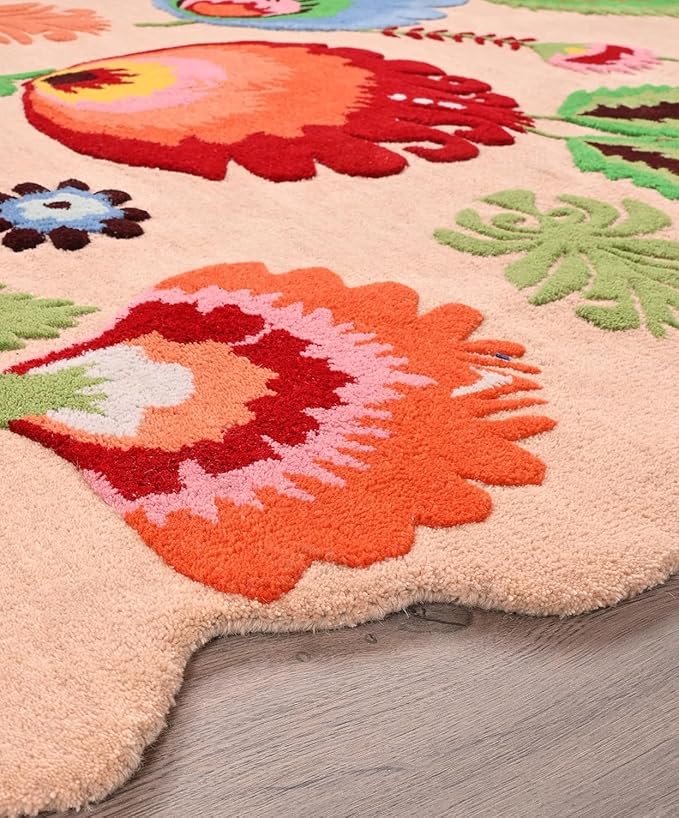 Almond Foliage Hand-Tufted Irregular Rug