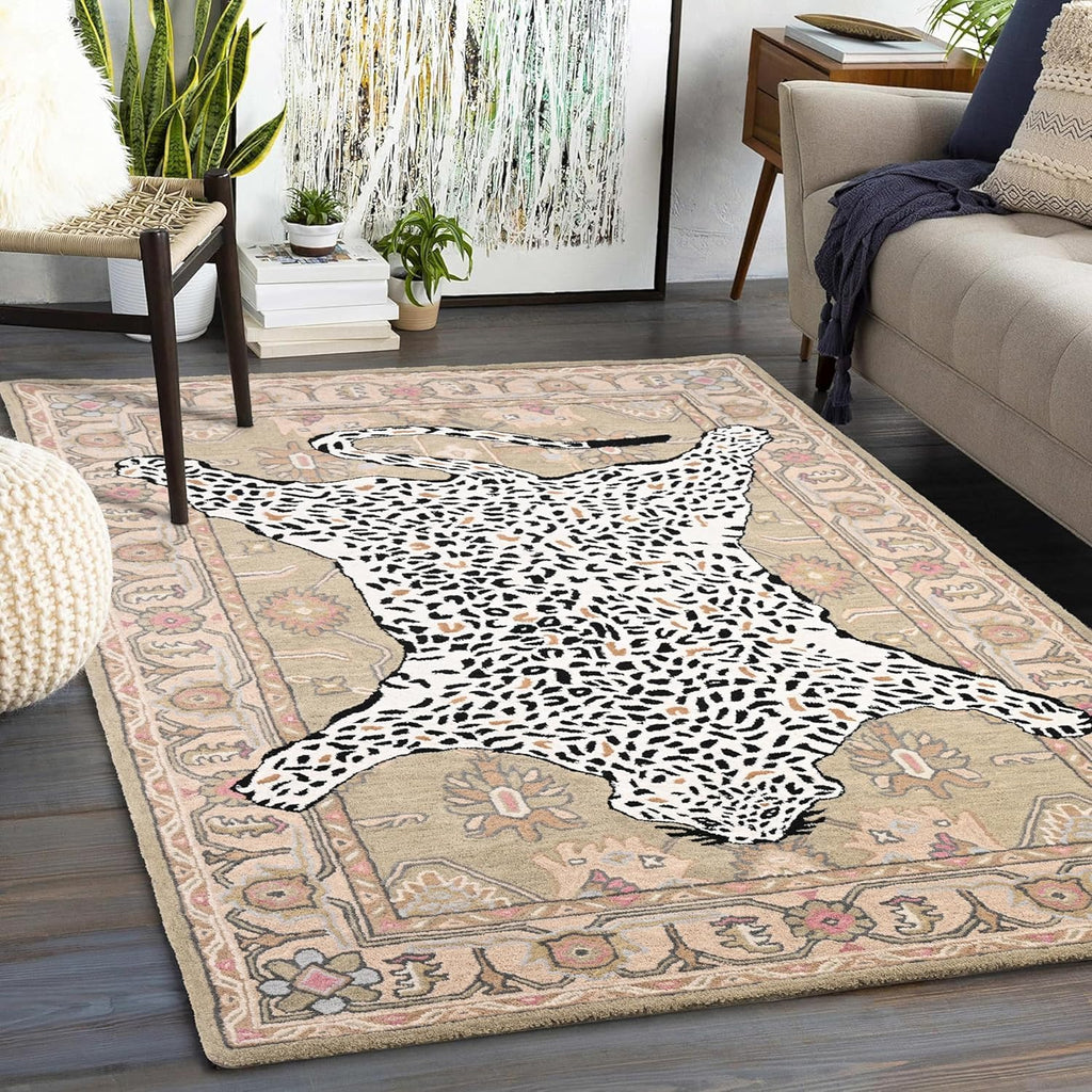Regal Leopard Wool Rug – Handcrafted Oriental Floral Motif