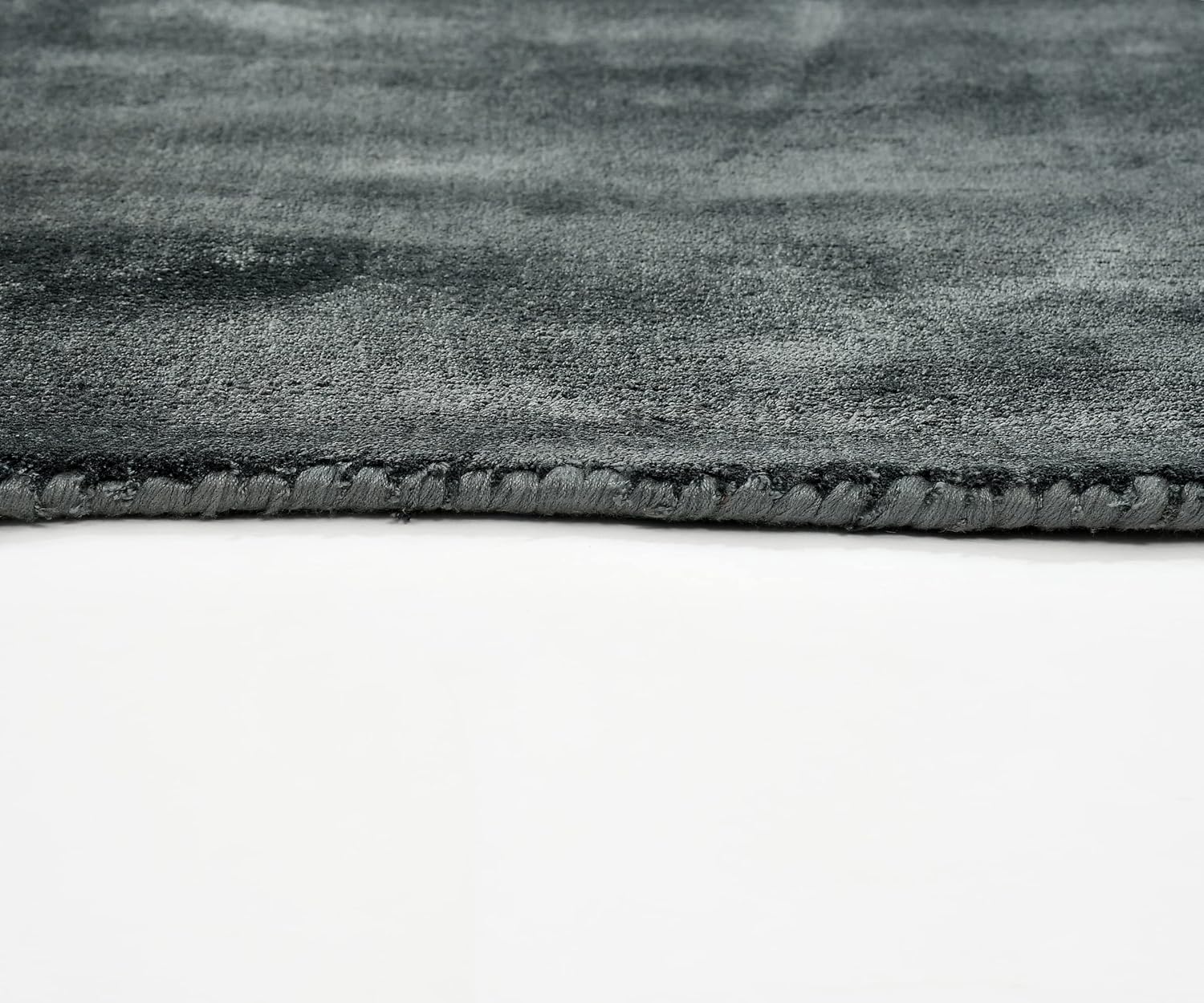 Black Lustre Haven Viscose Silk Hand-Tufted Rug
