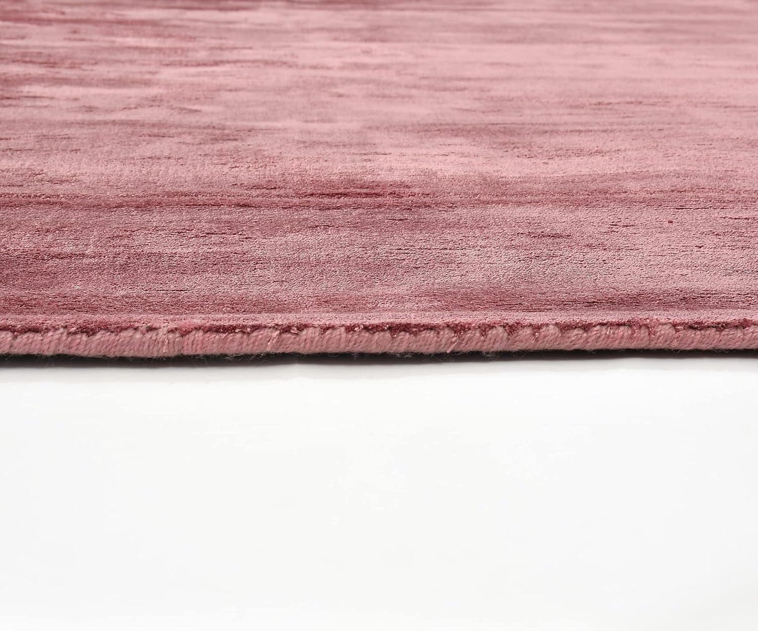 Lilac Pearl Dust Viscose Silk Hand-Tufted Rug