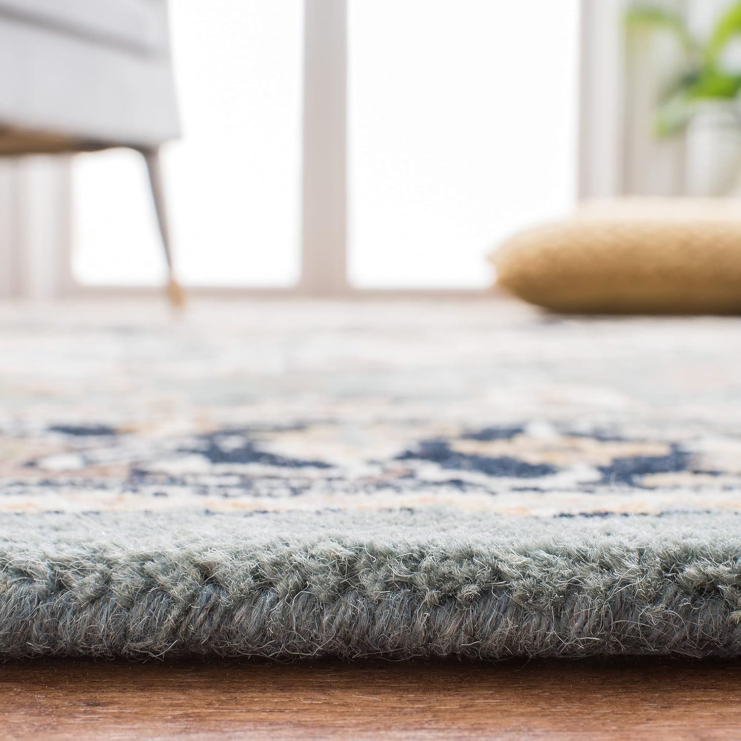 Grey Heritage Persian Round Area Rug