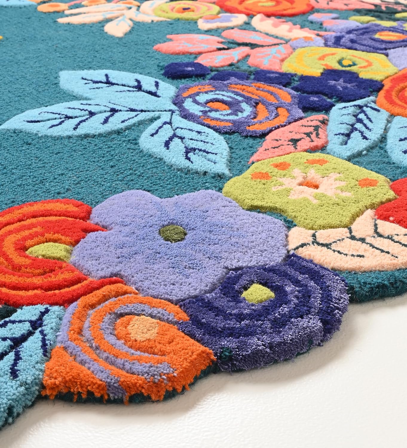 Emerald Foliage Hand-Tufted Irregular Rug