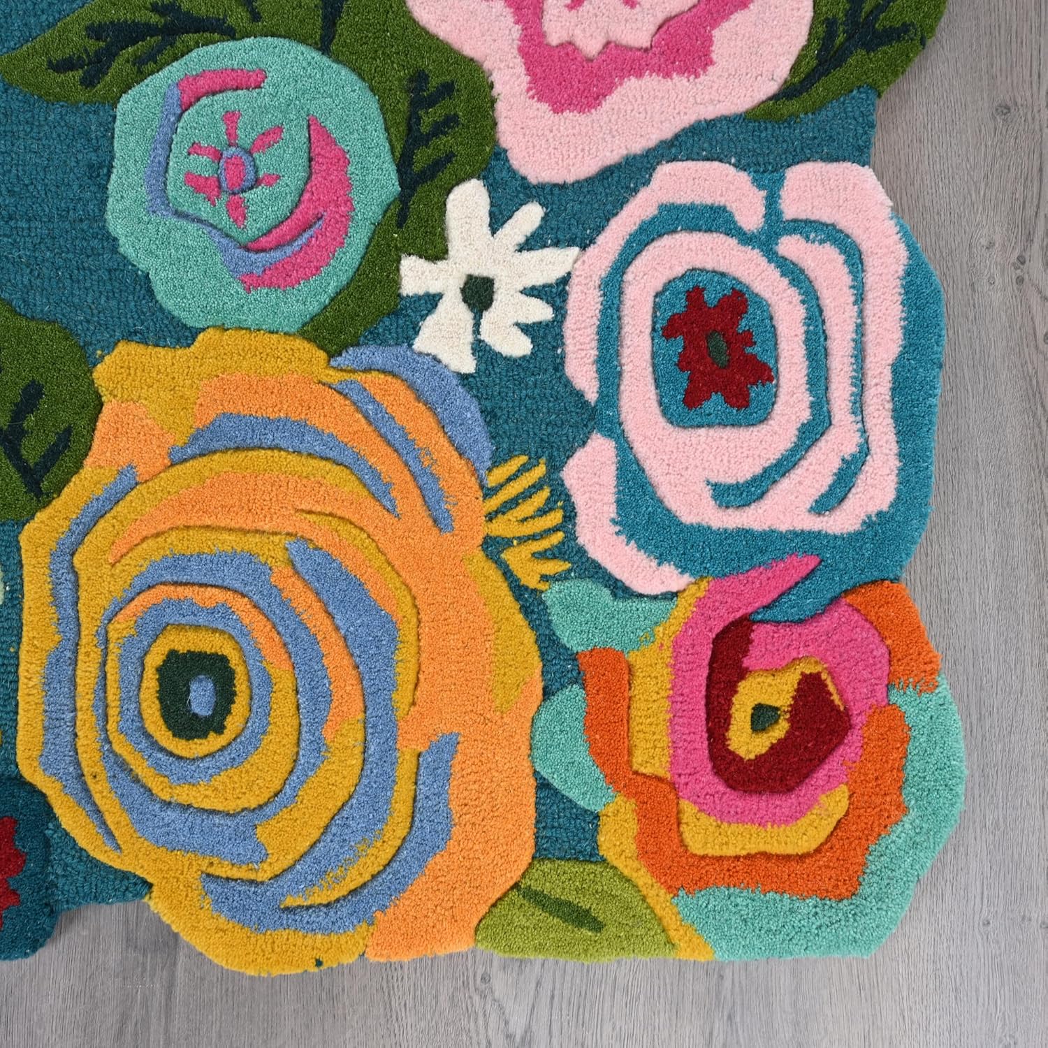 Drift Foliage Hand-Tufted Irregular Rug