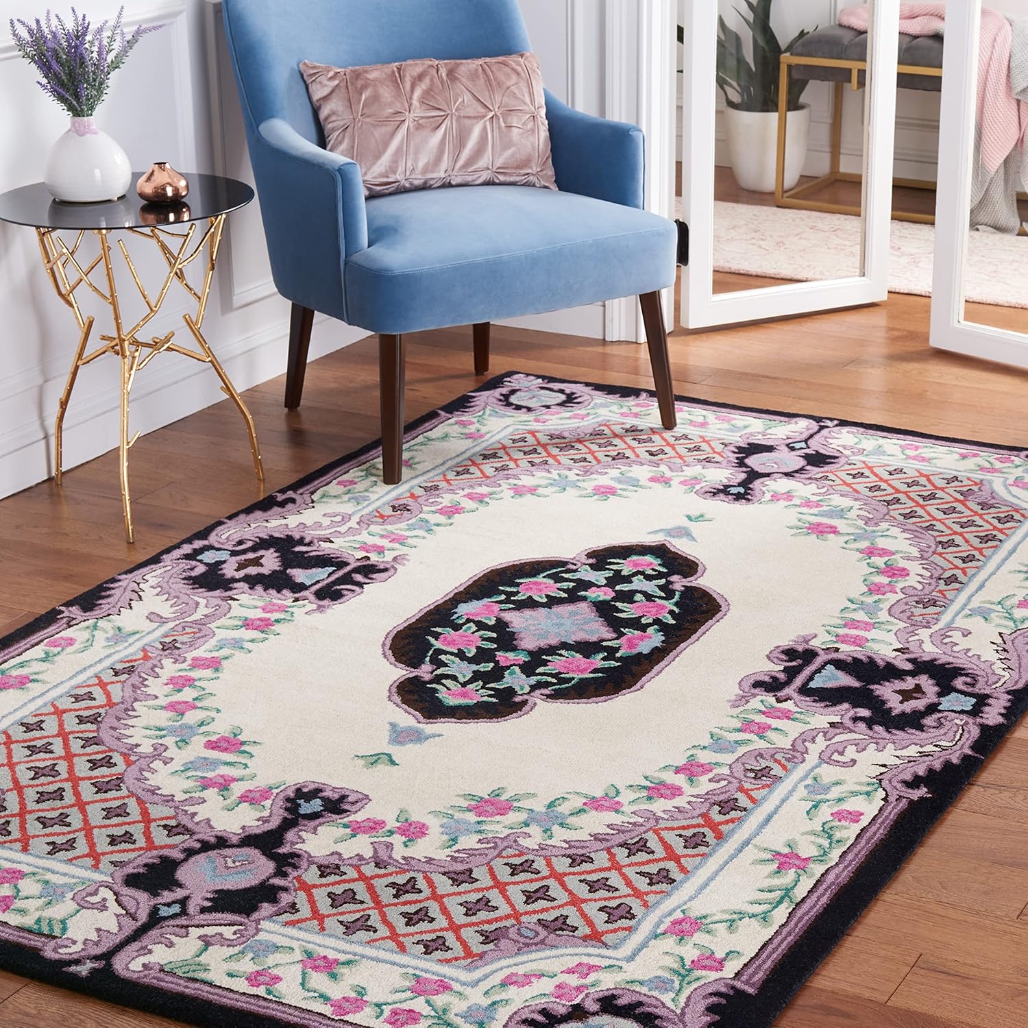 Ivory Traditional Handmade Persian Rug