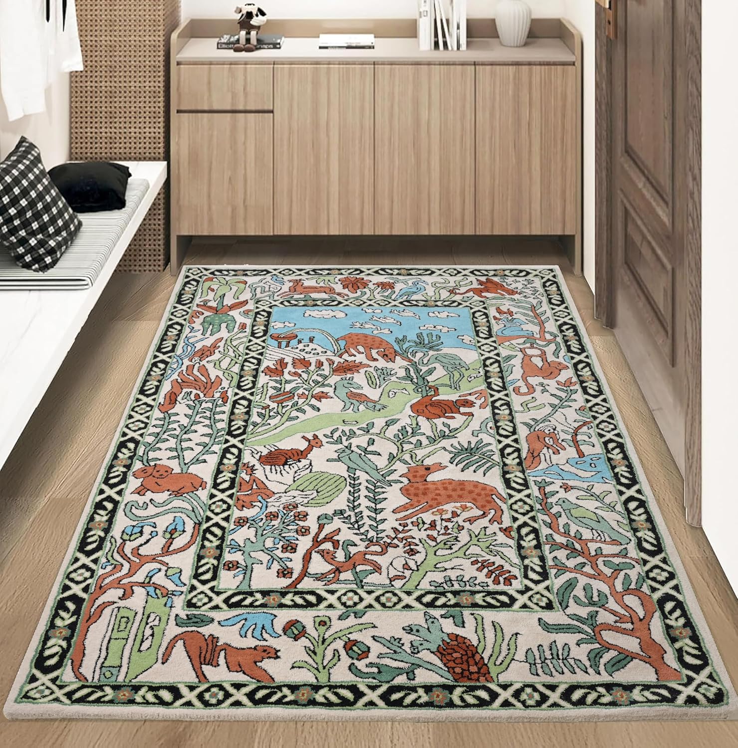 Heritage Animal Motif Wool Rug – Hand-Tufted Oriental Design