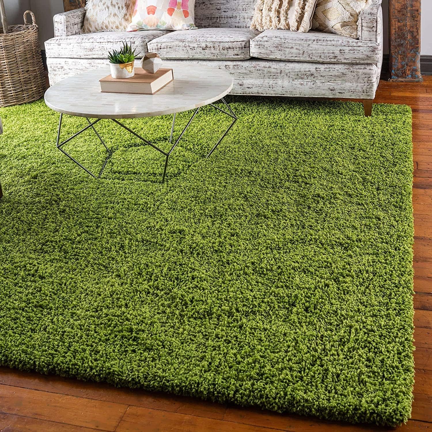 Grass Green Handmade Shaggy Carpet – Ultra Soft Area Rug for Living Room & Bedroom