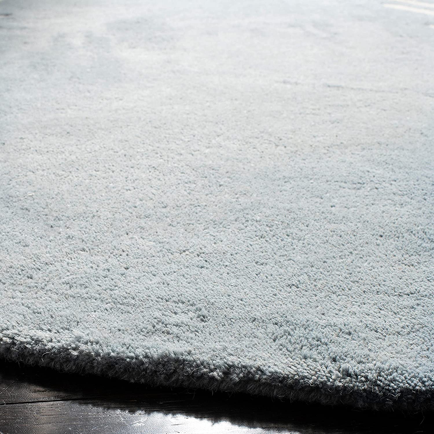 Lite Blue Peacock Feather Hand Tufted Round Rug