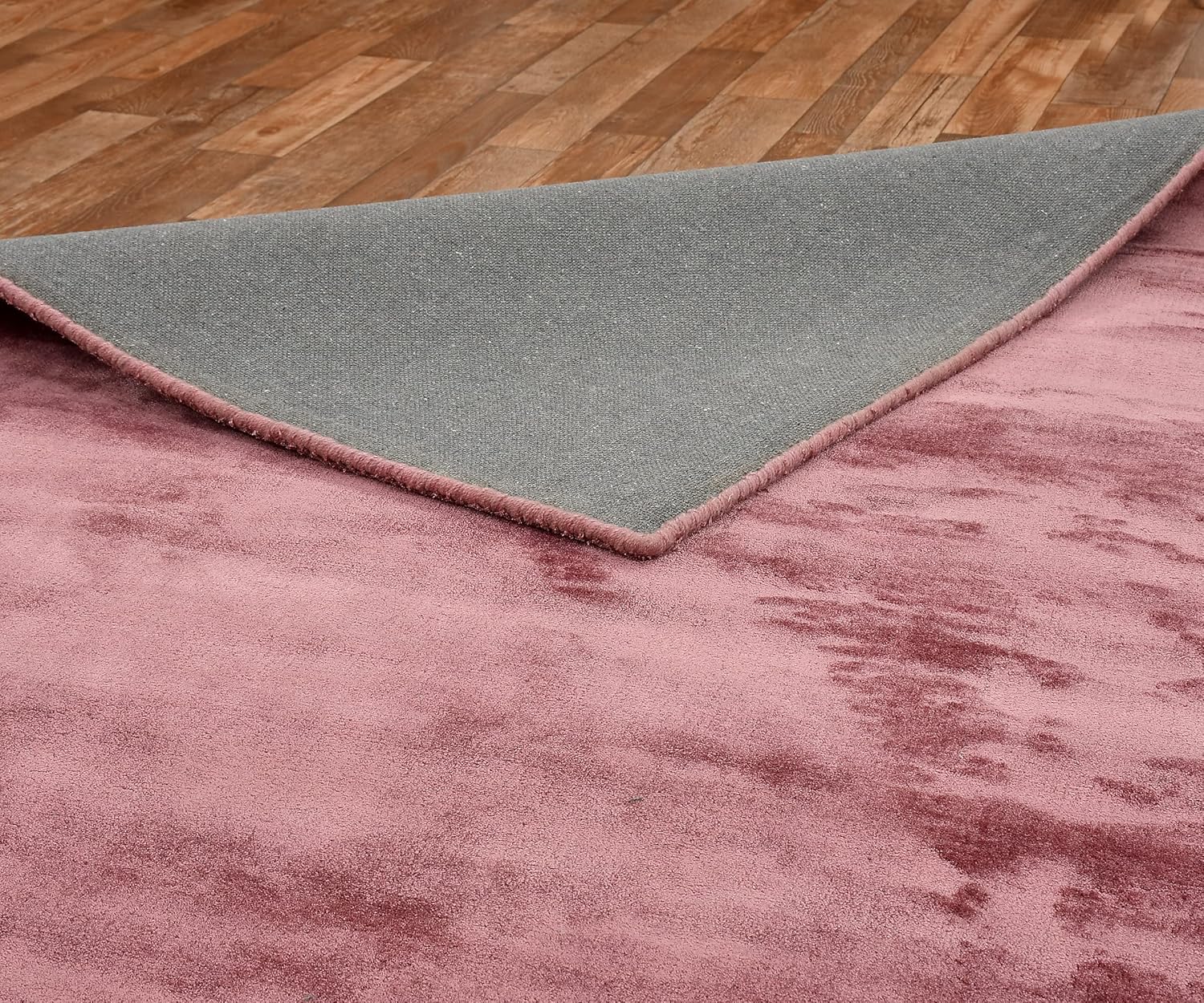 Lilac Pearl Dust Viscose Silk Hand-Tufted Rug