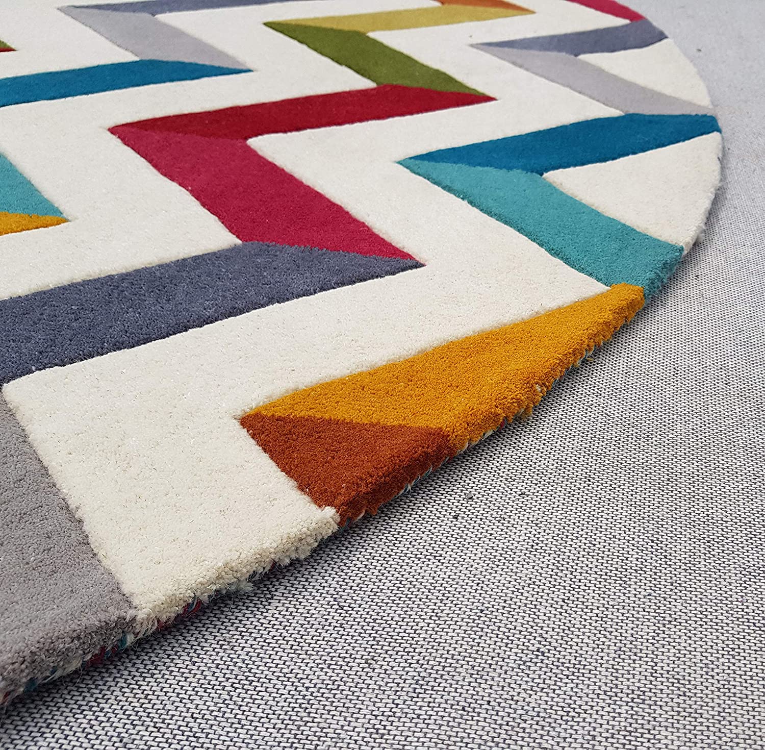 Multicolor Zig-Zag Hand Tufted Round Rug