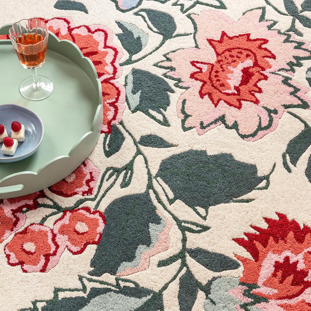 Abstract Petal Foliage Hand-Tufted Rug