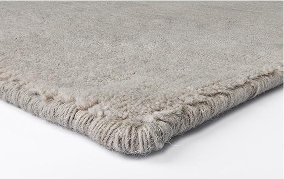 Aureona Viscose Silk Hand-Tufted Rug