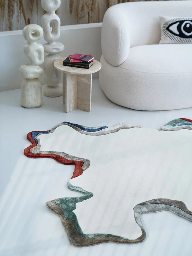 White Irregular Viscose Silk Hand-Tufted Rug