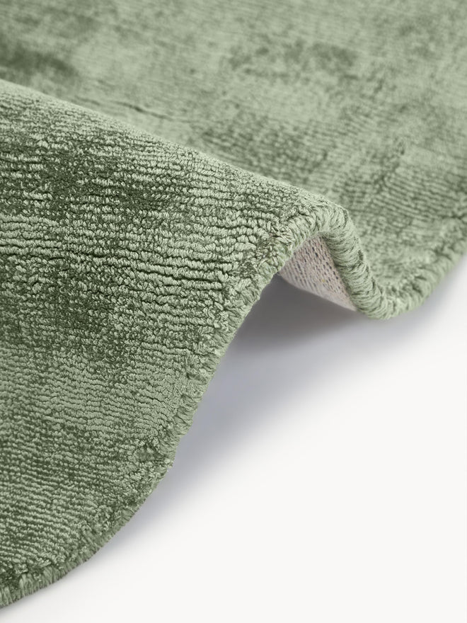 Pista Green Viscose Silk Round Area Rug