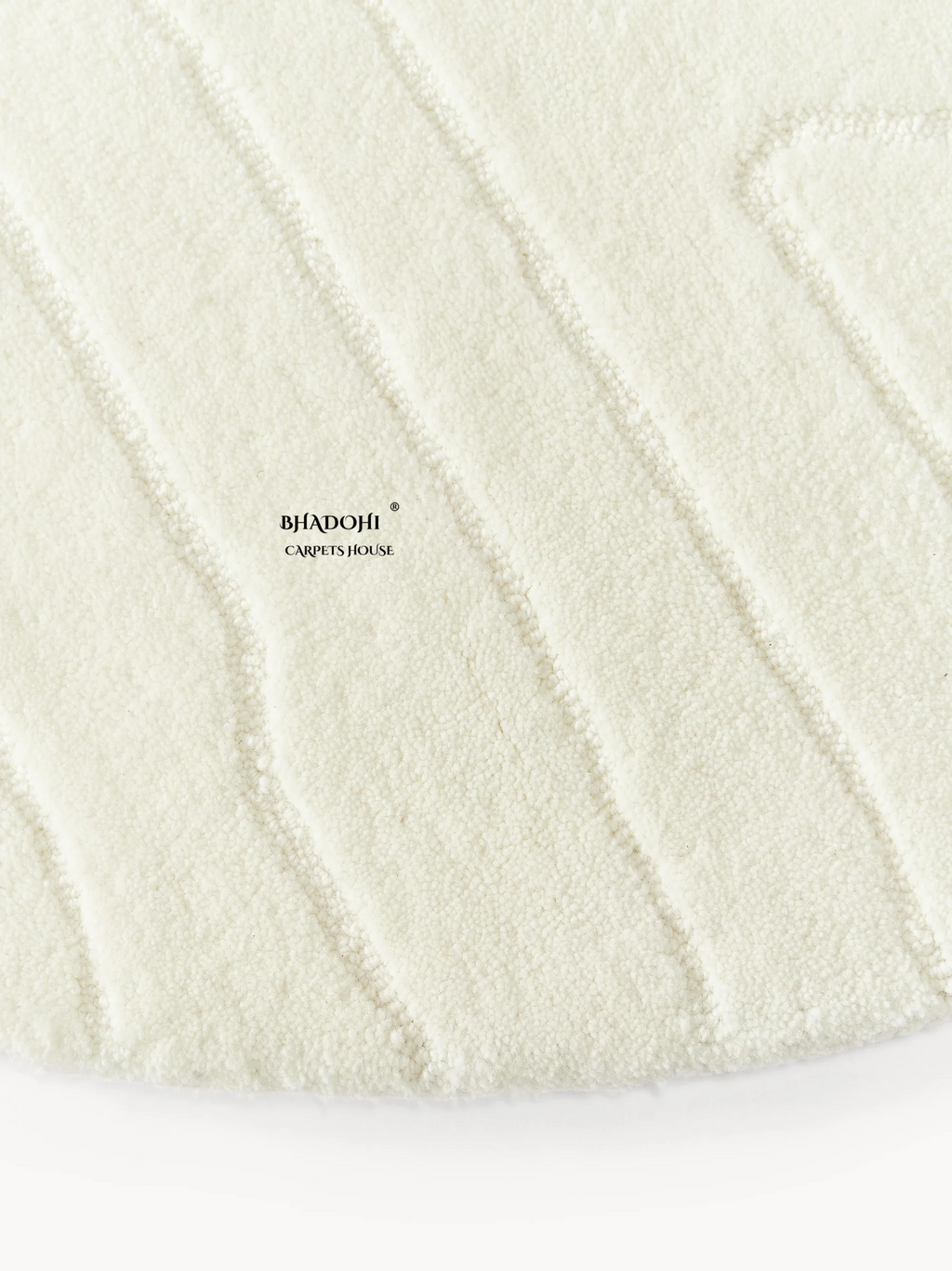 White Hand Tufted Round Rug – Premium Carpet for Modern Homes