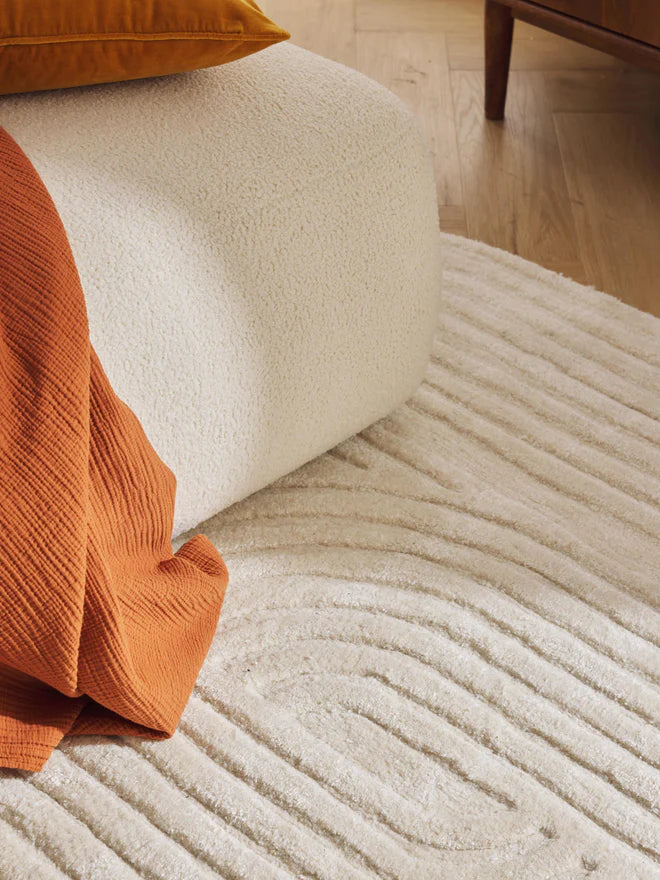 Ivory Color Hand-Tufted Irregular Rug