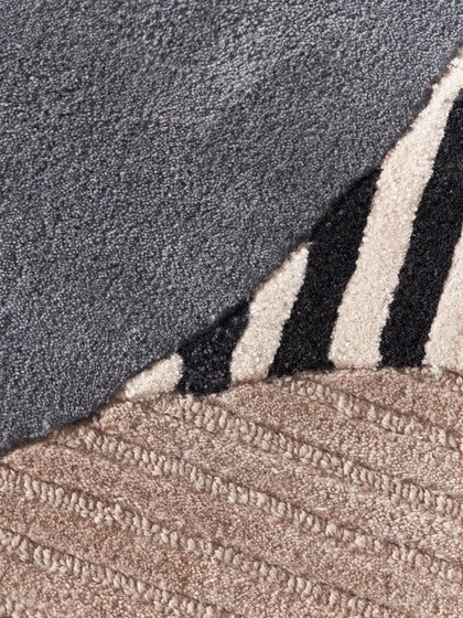 Ivory & Beige Hand-Tufted Wool Rug