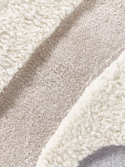 Ivory & Beige Hand-Tufted Wool Rug
