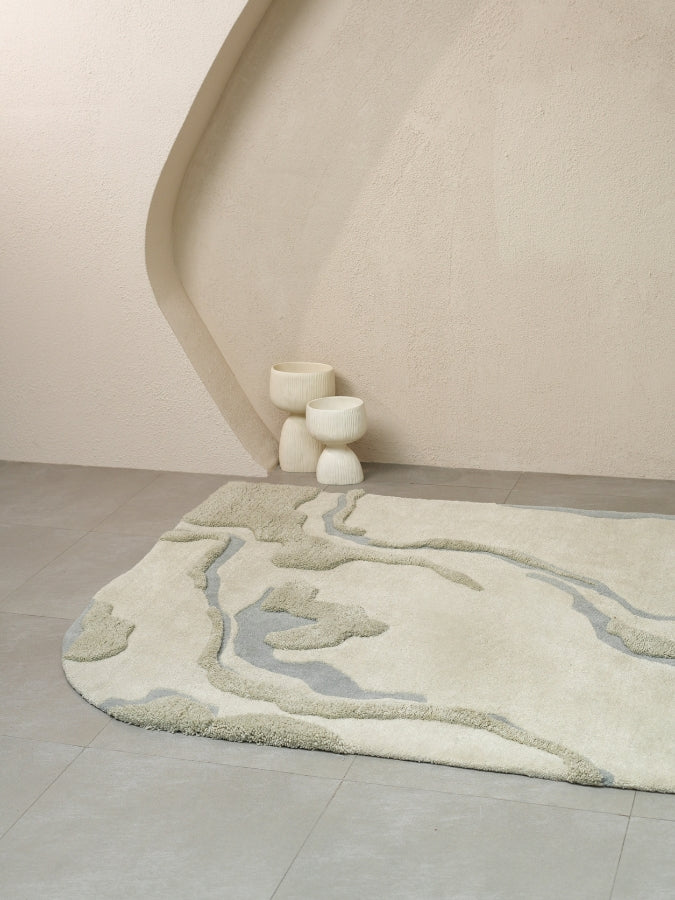 White Color High-Low Hand-Tufted Wool Rug