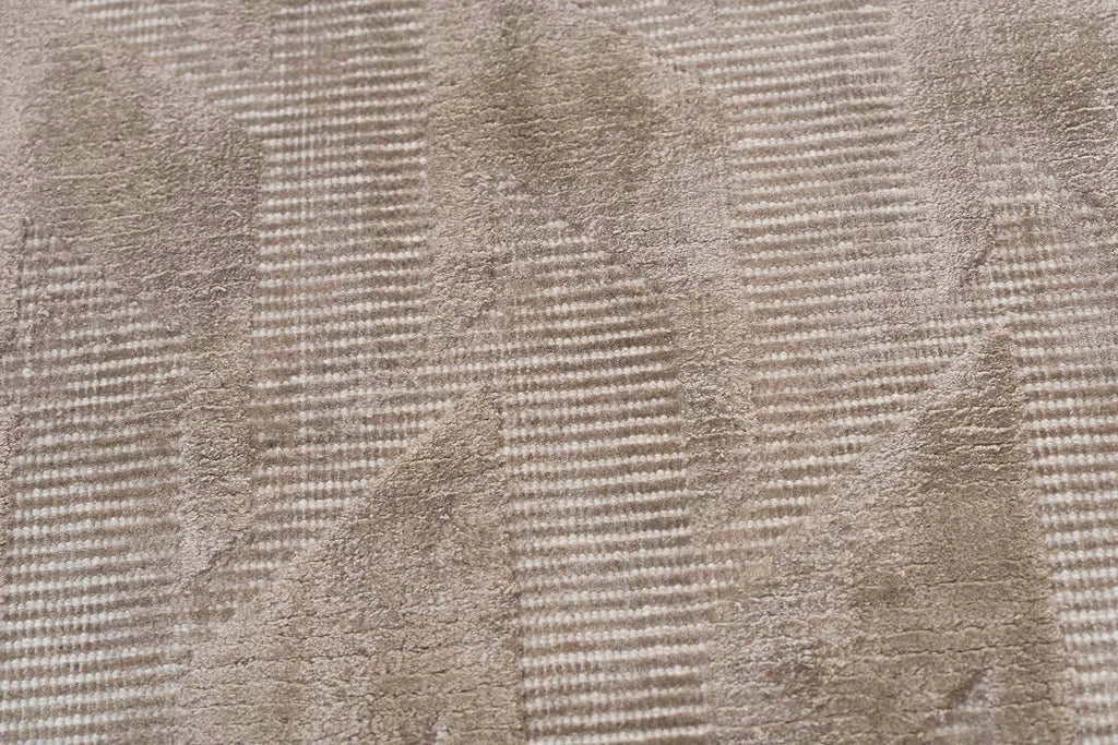 Serene Viscose Silk Hand-Tufted Rug