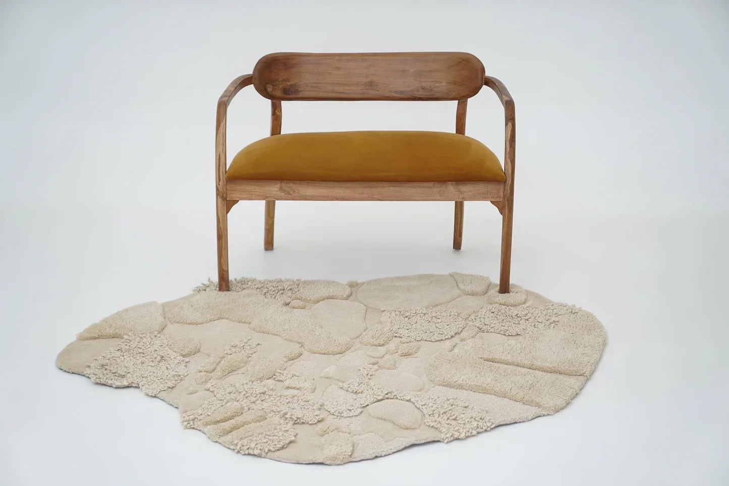 Elegant Beige Irregular Carpet & Rug