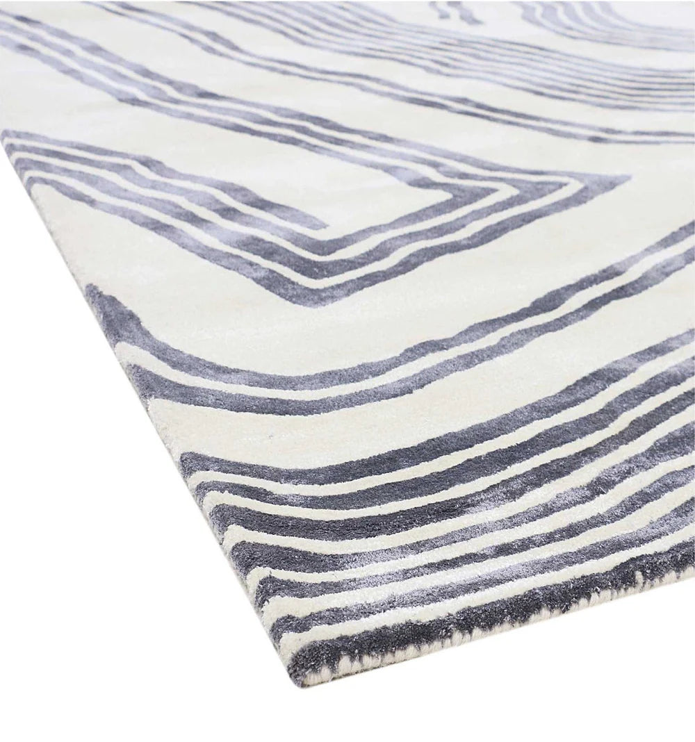 Grandora Viscose Silk Hand-Tufted Rug