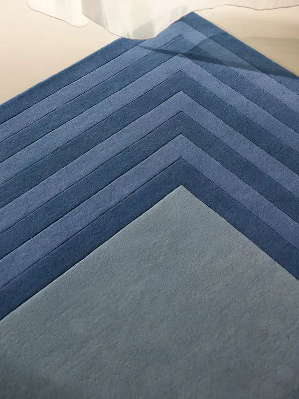 Opulent Wool Hand-tufted Carpet & Rug