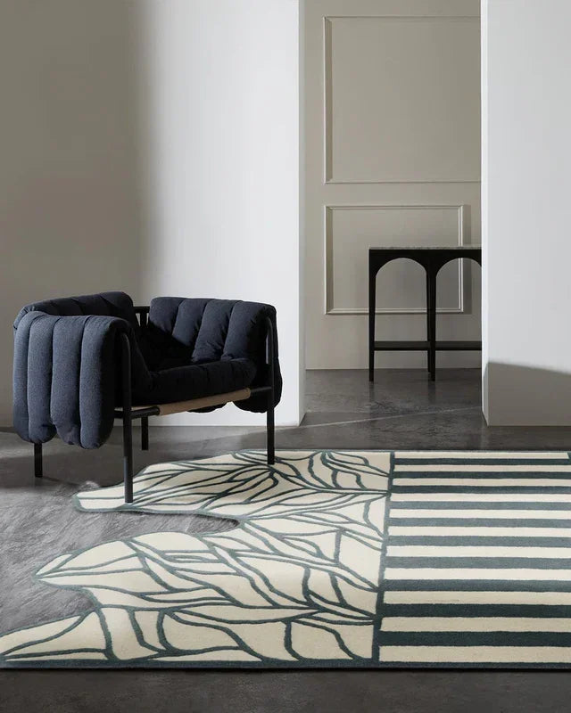 Iconic Ivory Grey Irregular Rug