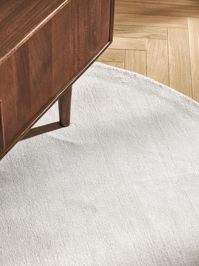 Ivory Viscose Silk Round Area Rug