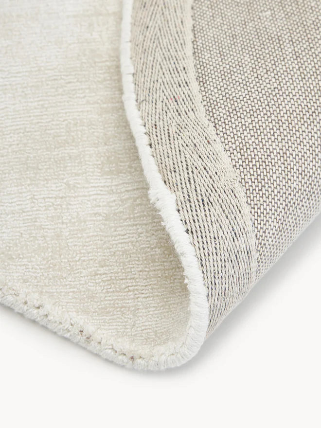 Ivory Viscose Silk Round Area Rug