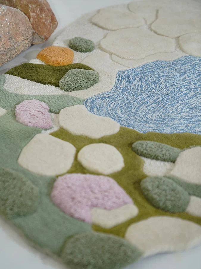 Ivory & Green Color High-Low Hand-Tufted Wool Rug