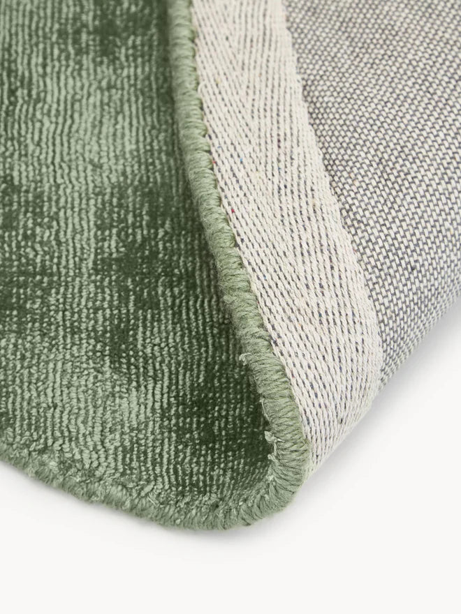 Pista Green Viscose Silk Round Area Rug