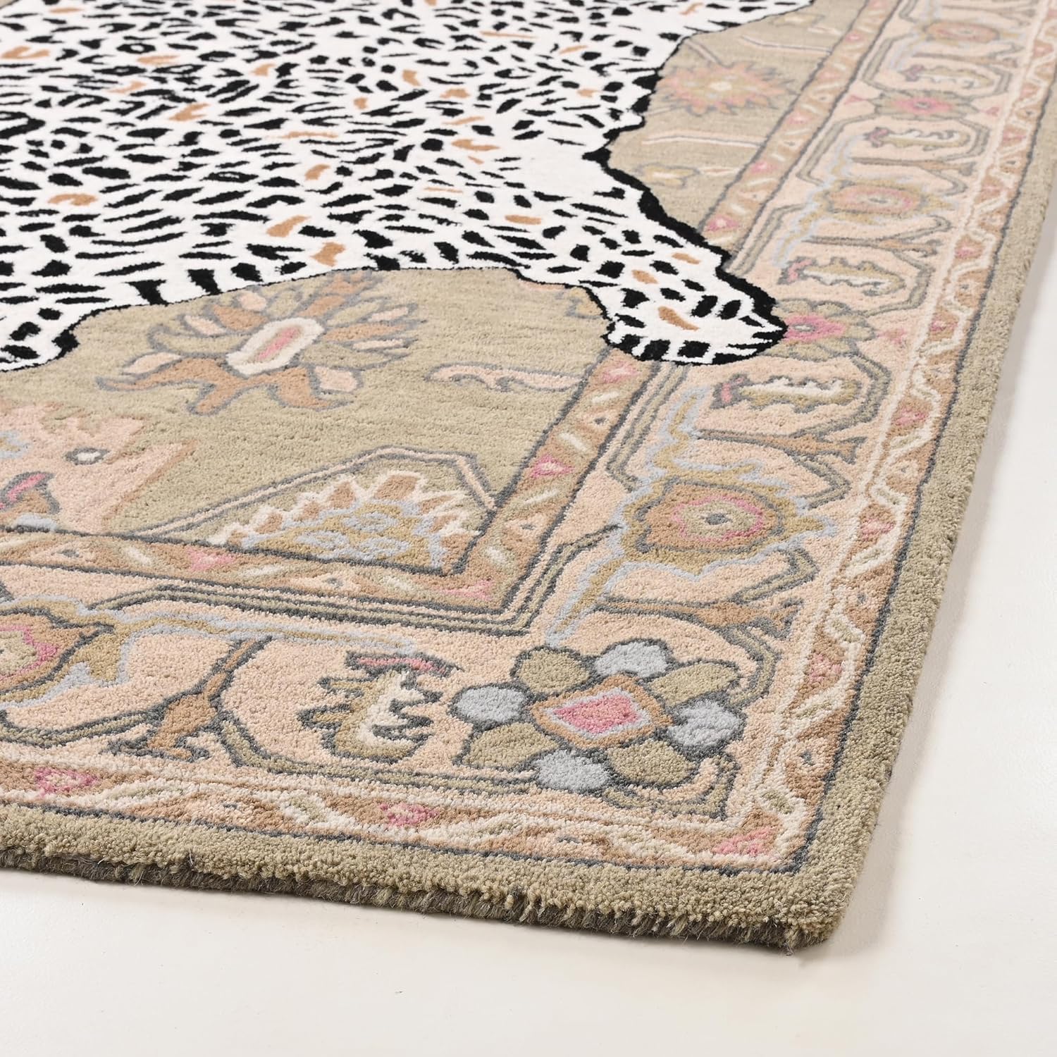 Regal Leopard Wool Carpet & Rug