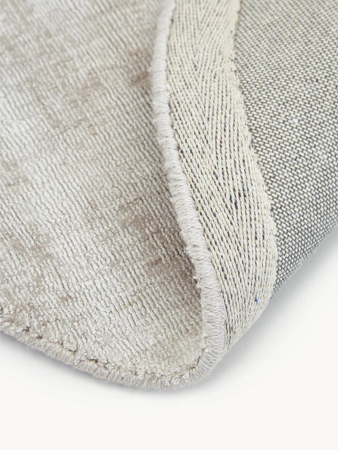 Silver Viscose Silk Round Area Rug