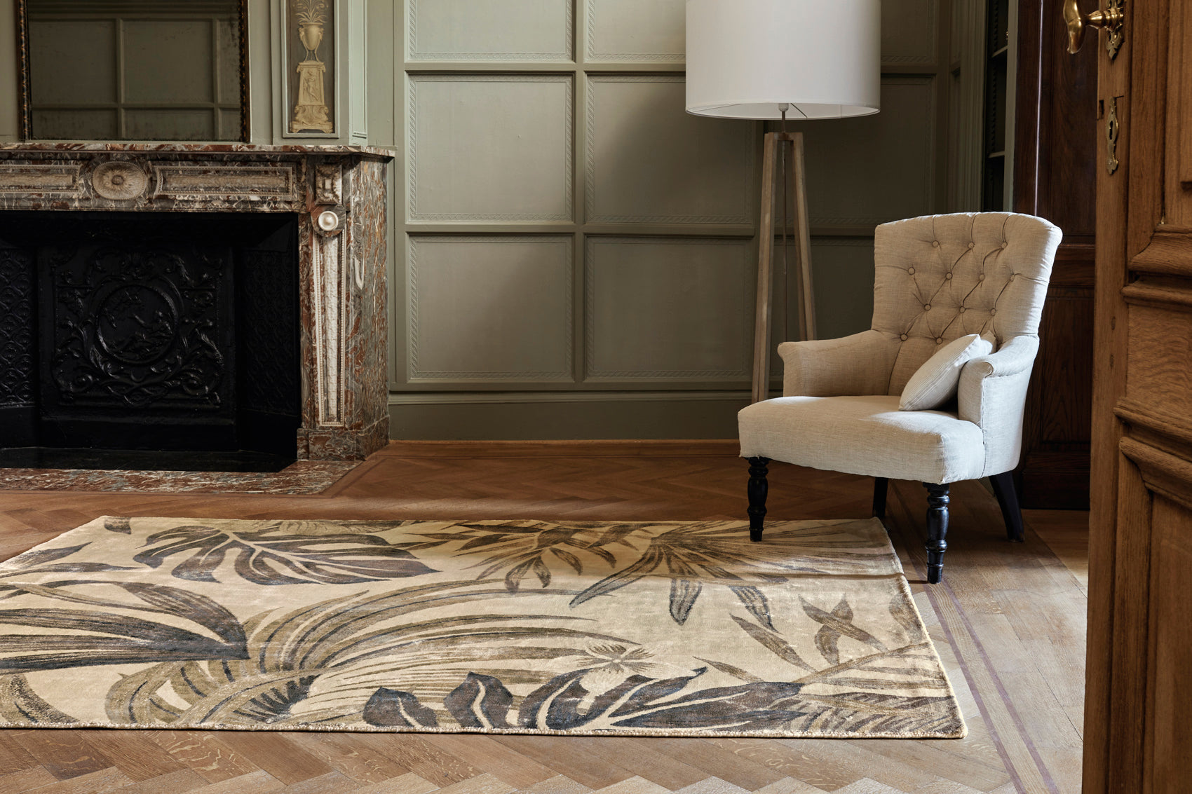 Subtle Bloom Foliage Hand-Tufted Rug