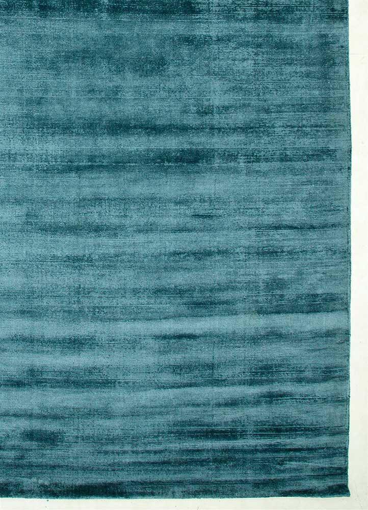 Turquoise Lustrous Loom Viscose Silk Hand-Tufted Rug