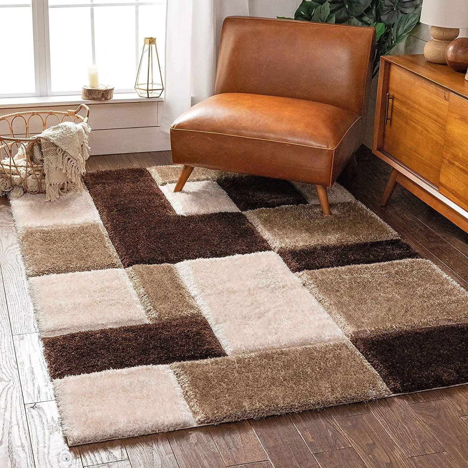 Modern shaggy Bhadohi carpet rug with geometric pattern in a cozy living room setting
