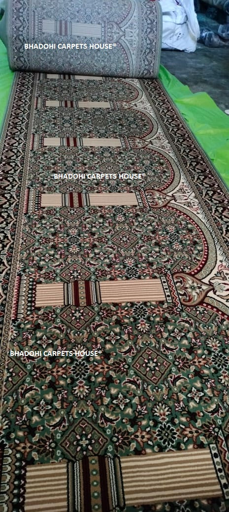 Green Janamaz Carpet Roll – 15mm Ultra Soft & Luxurious Mosque Prayer Mat