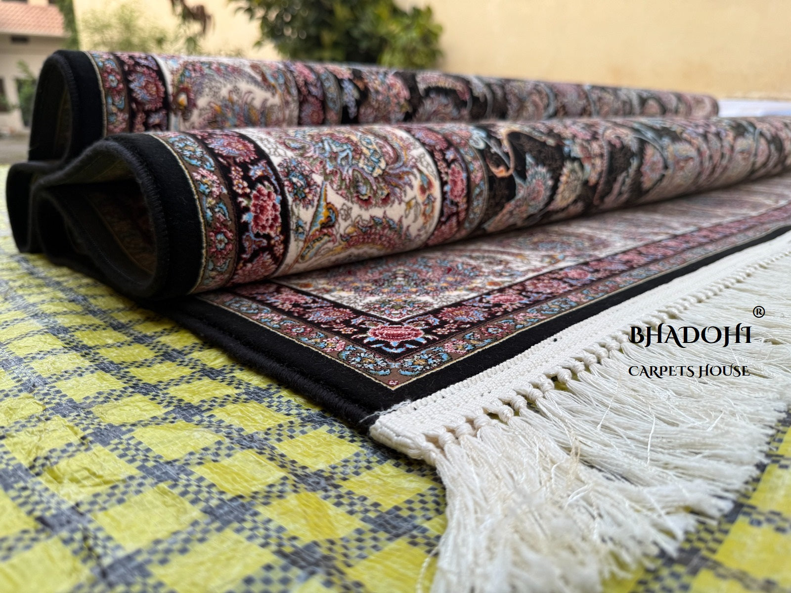 Black Color Iranian Knotted 1200 Reeds Silk Rug