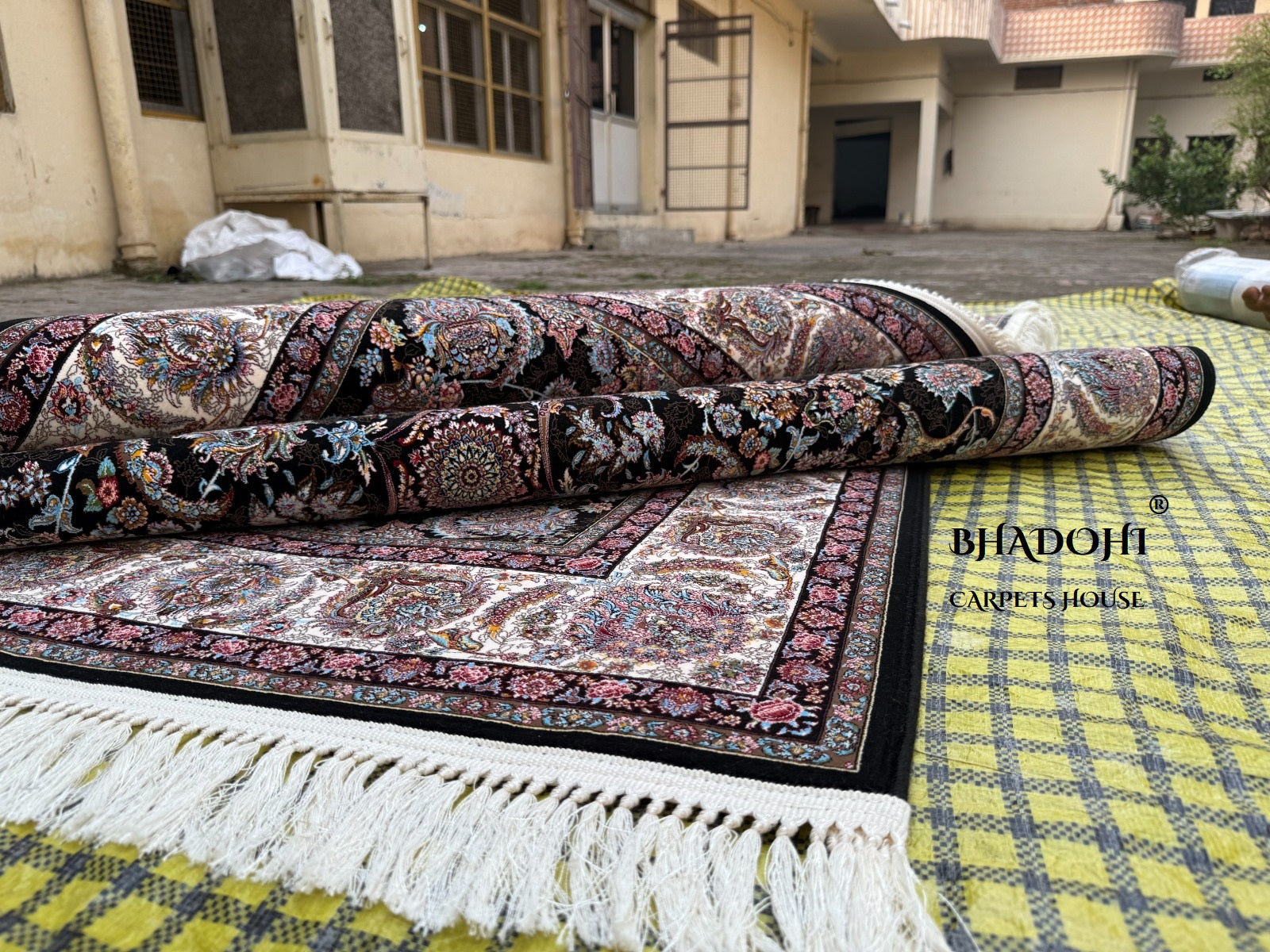 Black Color Iranian Knotted 1200 Reeds Silk Rug